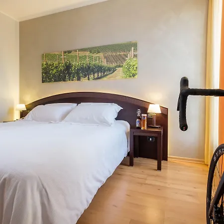 Wine San Giacomo Activity & Wellness Hotel Paderno del Grappa